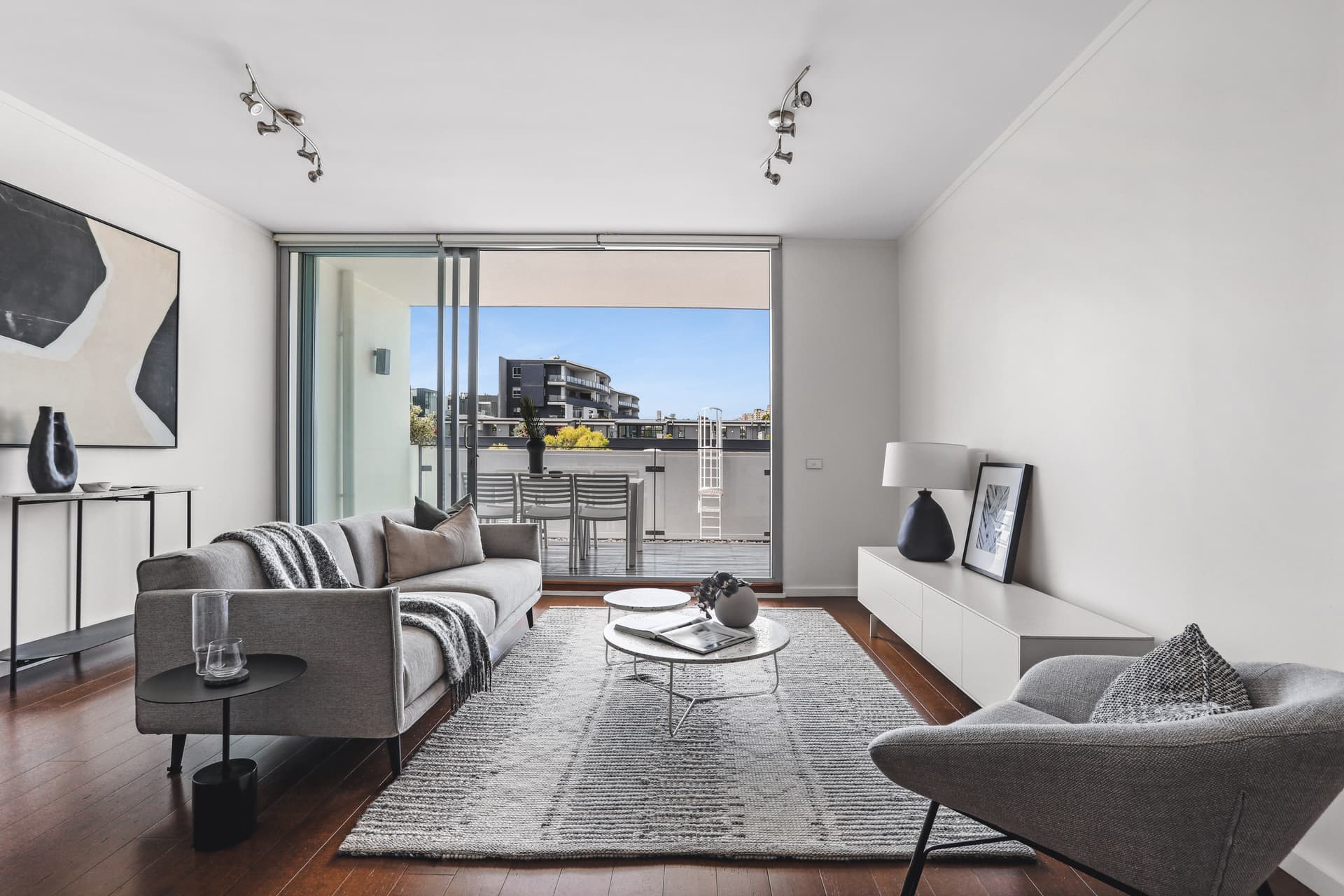 225/2-4 Powell Street, Waterloo NSW