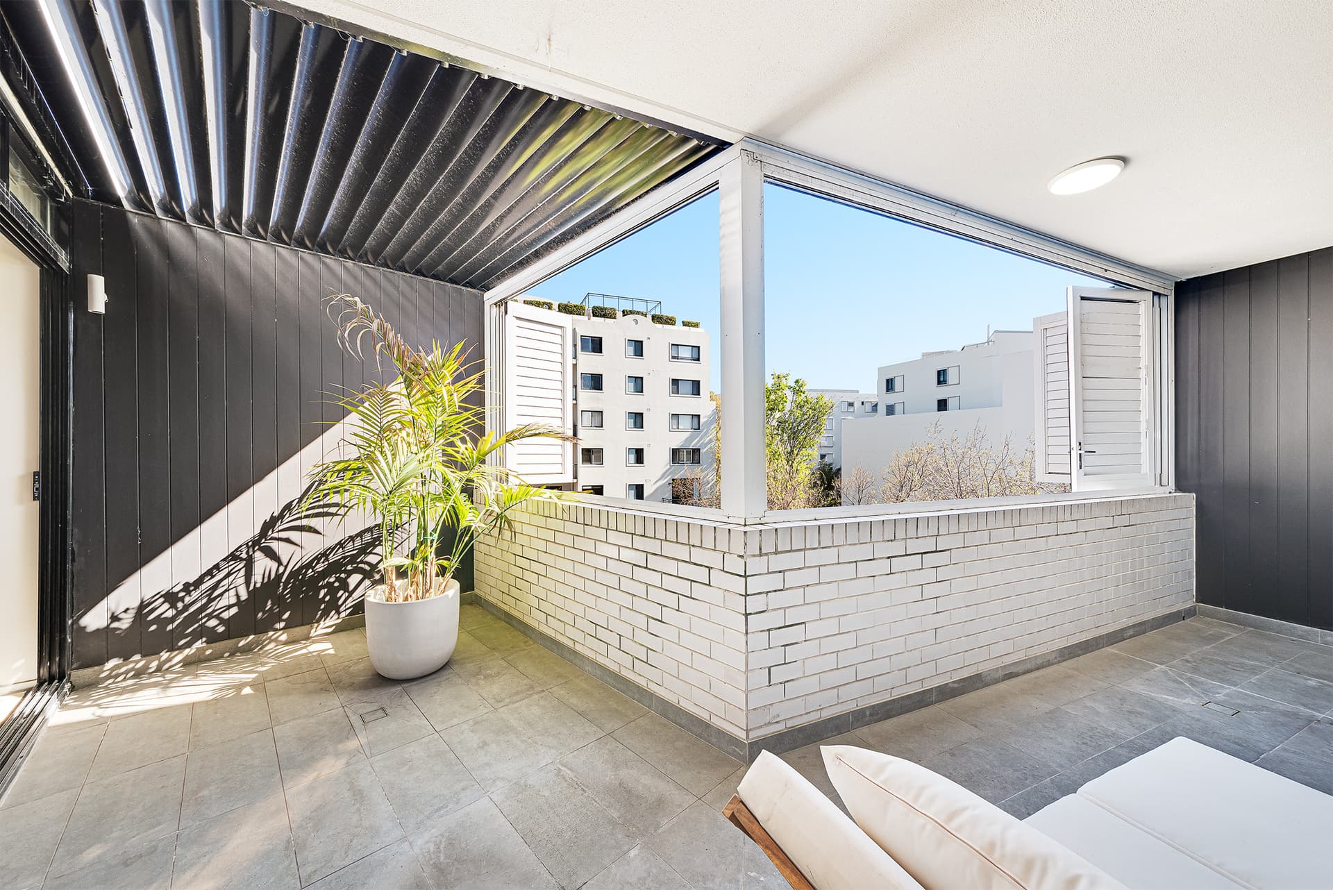 305/18-28 Neild Avenue, Darlinghurst NSW